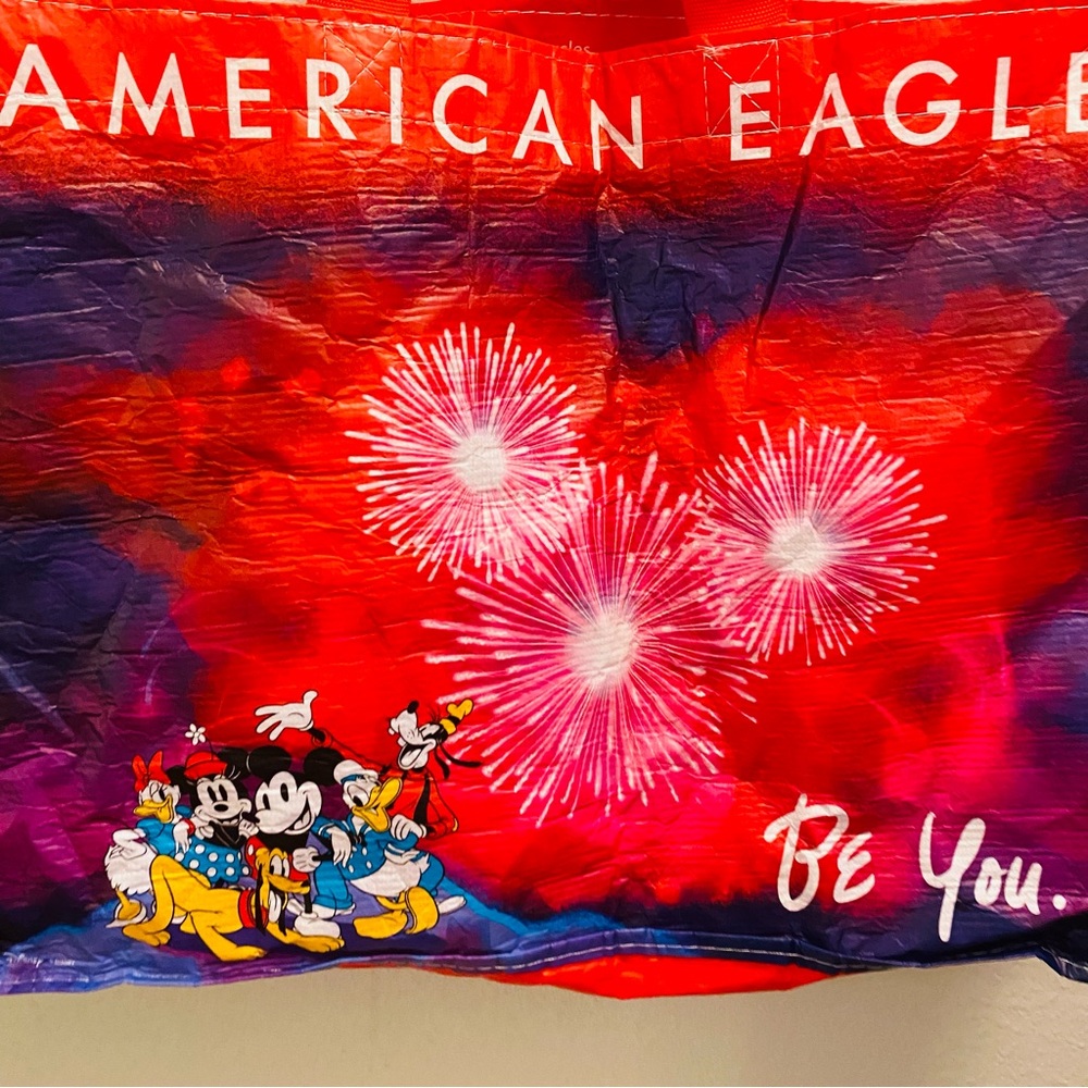 ⭐️ AMERICAN EAGLE X DISNEY LARGE REUSABLE SHOPPING TOTE - Picture 3 of 9